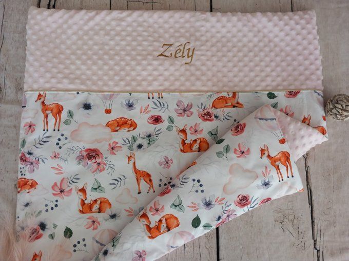 Couverture personnalisée bébé chevreuils / minky rose