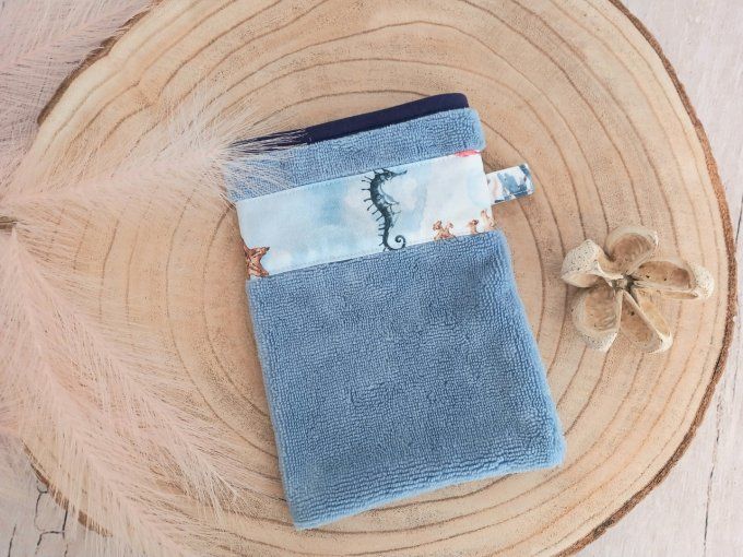 Gant de toilette baleines / micro-éponge bambou bleue