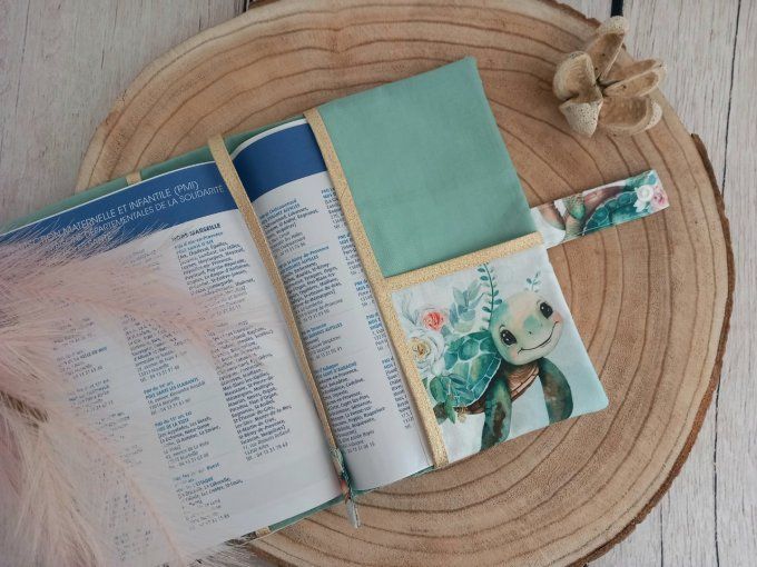 Protège carnet de santé tortue / vert clair