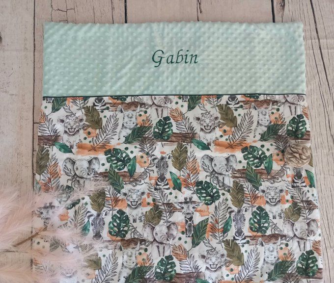 Couverture personnalisée bébé savane verte / minky vert d'eau