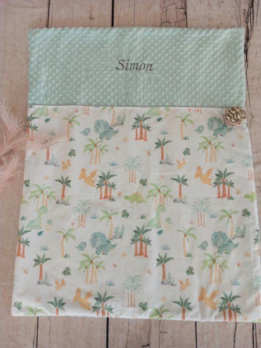 Couverture personnalisée bébé dino vert / minky vert clair