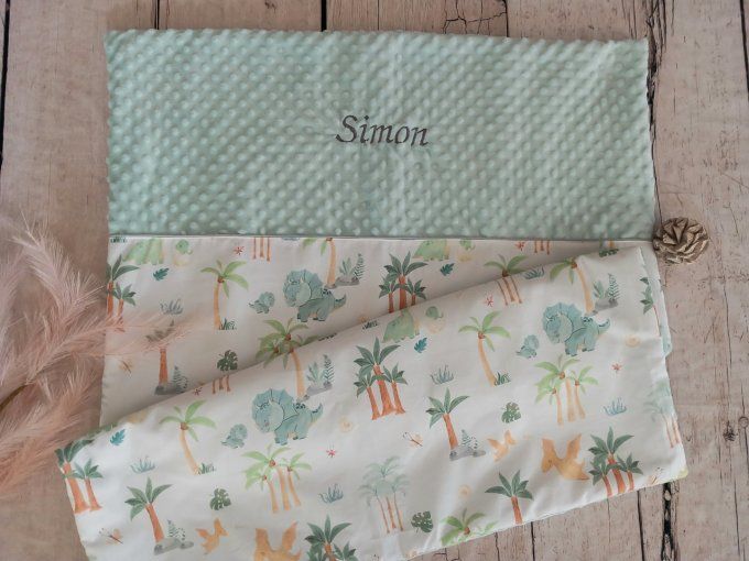 Couverture personnalisée bébé dino vert / minky vert clair