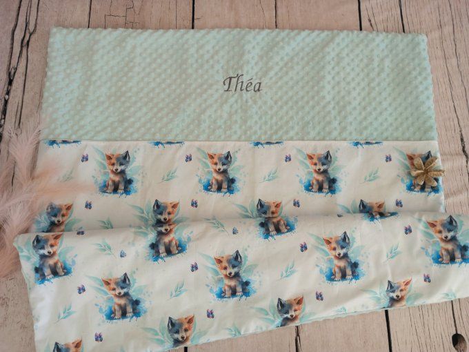 Couverture personnalisée bébé loup / minky vert