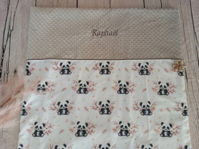 Couverture personnalisée bébé panda / minky taupe