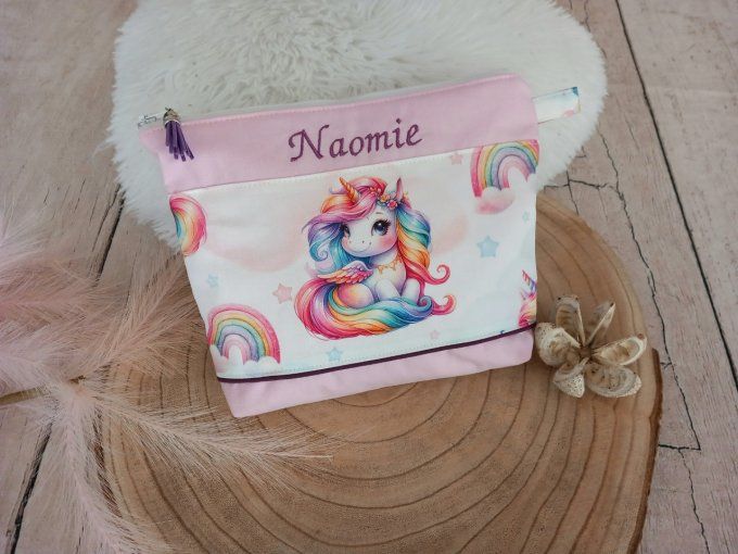 Trousse de toilette licorne / uni rose clair / prénom violet