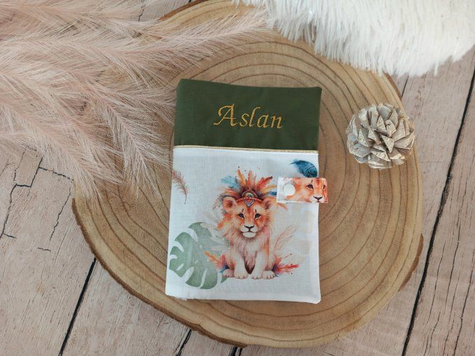 Protège carnet de santé lion boho / uni kaki