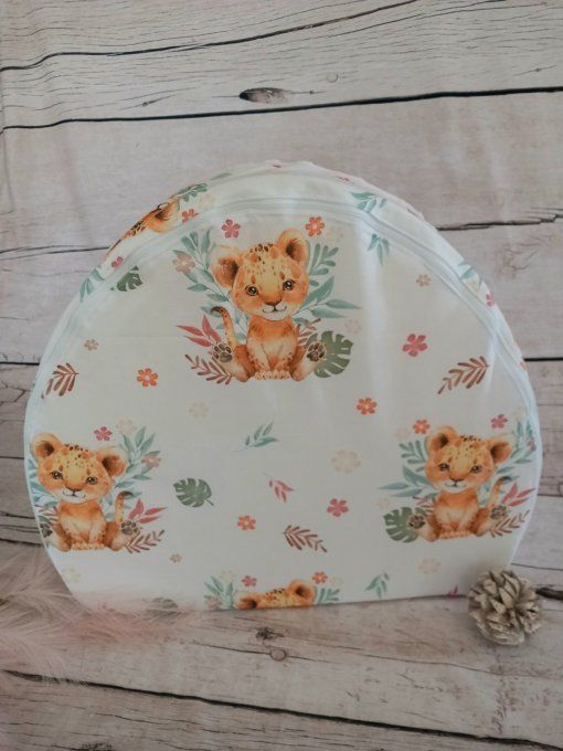 Fauteuil club enfant lion fleur / tissu minky rose clair