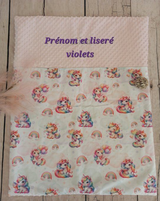 Couverture personnalisée bébé licorne / minky rose / prénom violet