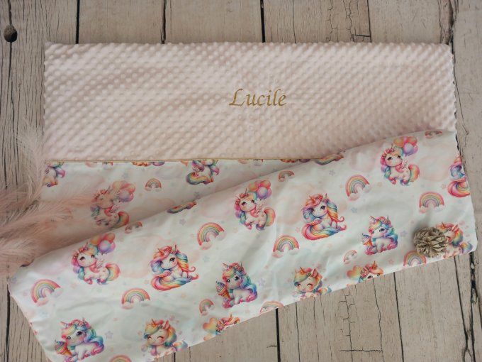 Couverture personnalisée bébé licorne / minky rose / prénom doré
