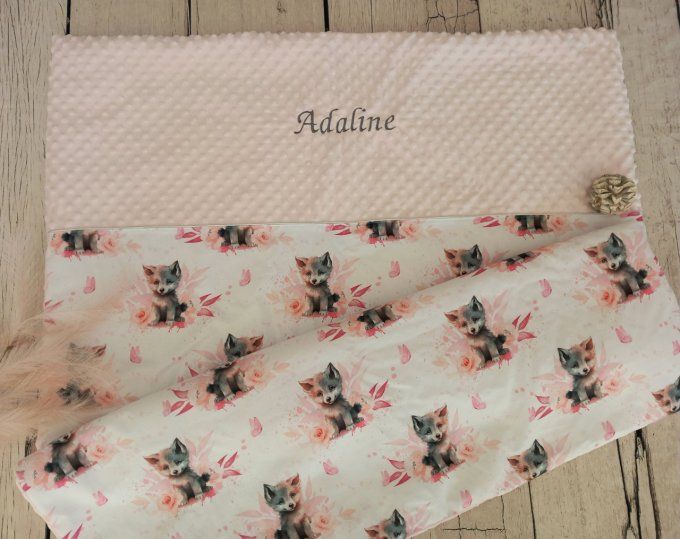 Couverture personnalisée bébé louve / minky rose