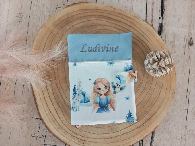Protège carnet de santé princesses / uni bleu clair