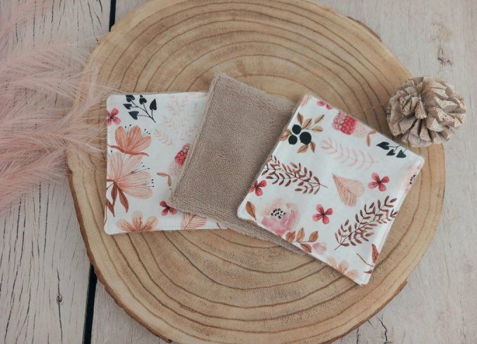 Lingettes 15 x 15 cm fleurs sauvages / micro-éponge taupe
