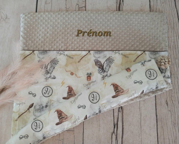 Couverture personnalisée bébé sorciers / minky taupe