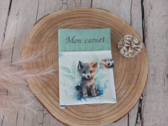 Protège carnet de santé loup / uni vert clair