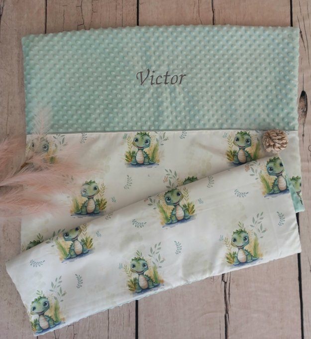Couverture personnalisée bébé crocodile / minky vert clair
