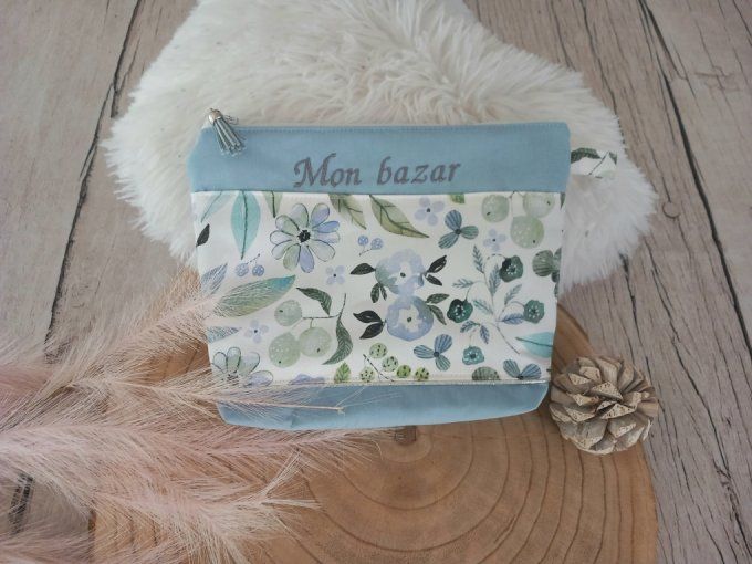 Trousse de toilette fleurs bleues / uni bleu clair