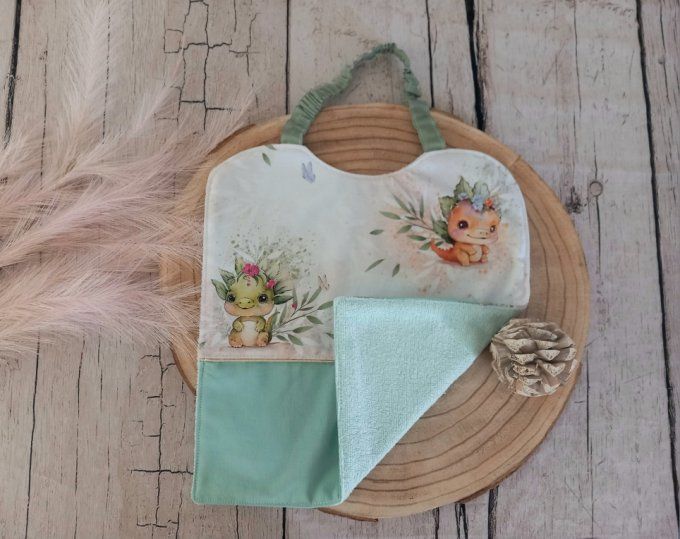 Grand bavoir élastique prénom dragons / uni vert clair