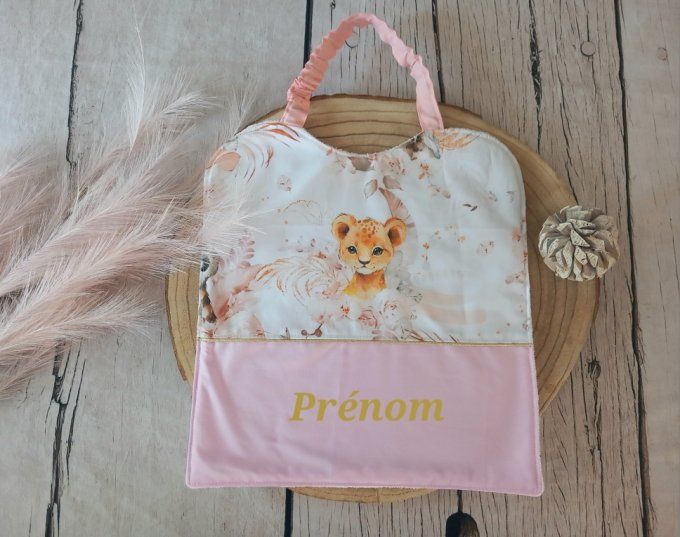 Grand bavoir élastique prénom animaux beiges / uni rose clair