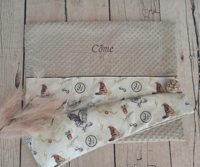 Couverture personnalisée bébé sorciers / minky taupe