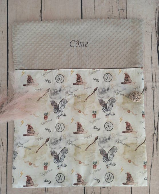 Couverture personnalisée bébé sorciers / minky taupe