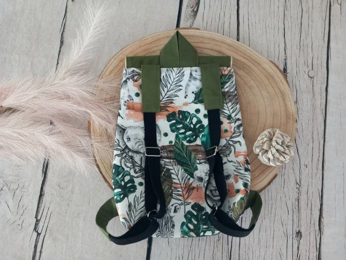 Sac à dos enfant savane verte / rabat uni vert kaki