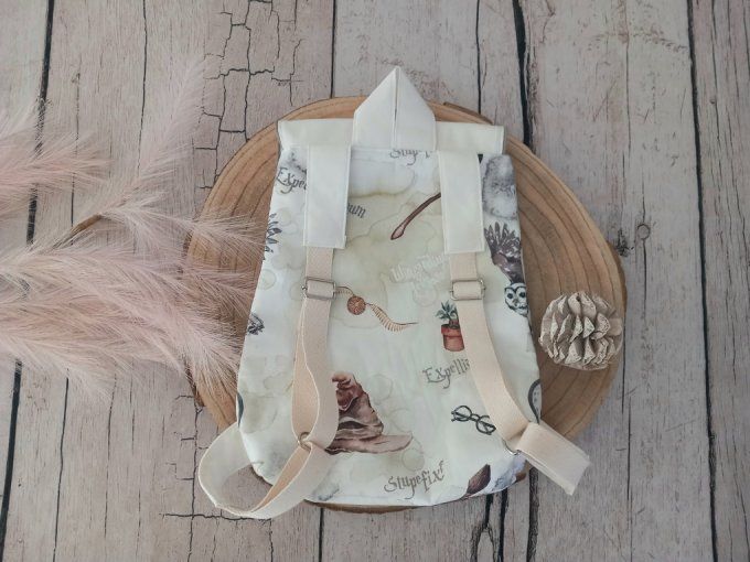 Sac à dos enfant sorciers / rabat uni écru